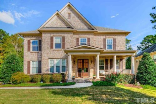 125 Harvestwood Dr, Apex, NC 27539-8396