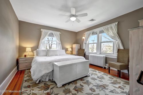 197 Hudson Ave, Tinton Falls NJ 07701-2140 exterior