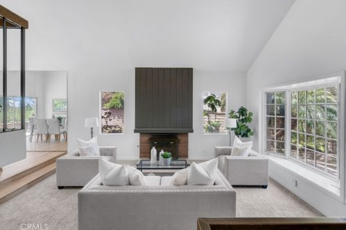 894 Shadowgrove St, Brea, CA 92821-2312