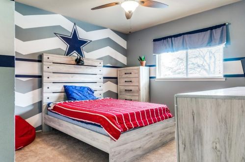 446 Clearfield Dr, Garland TX  75043-3014 exterior