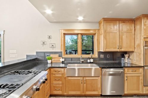 8257 Summit Dr, Morrison CO  80465-2431 exterior