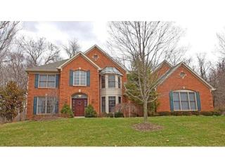 5047 Village Dr, Cincinnati, OH 45244-2553