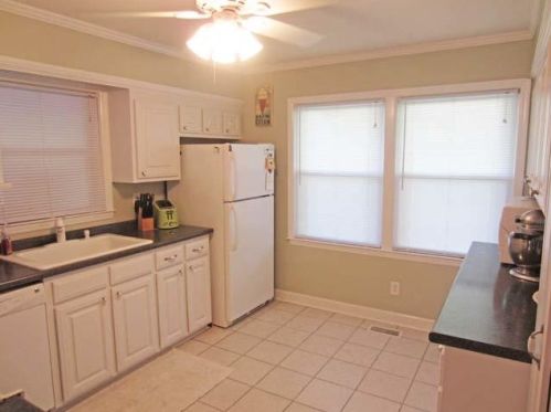 1730 Wadsworth Dr, Cayce-West Columbia SC  29033-2237 exterior