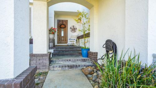 125 Fox Hollow Cir, Vacaville, CA 95687-7404