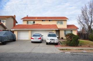305 Victoria Dr, Gilroy, CA 95020-6730