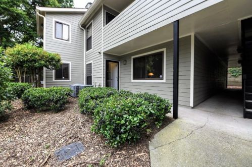 3368 Ivys Walk, Atlanta, GA 30340-4042