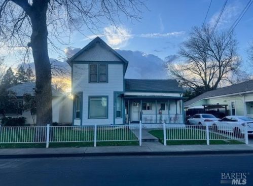 148 West St, Vacaville, CA 95688-3846
