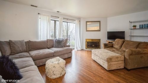 449 Elm St, Bannockburn, IL 60015-5819