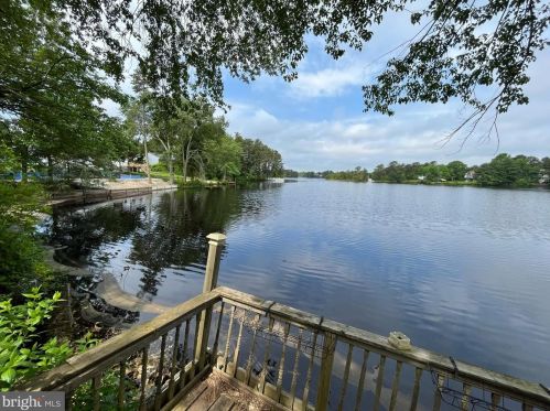 1 Shore Cir, Browns Mills, NJ 08015-6437