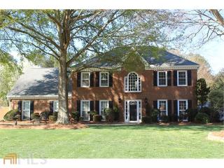 5381 Rivercrest Dr, Norcross, GA 30092-1644