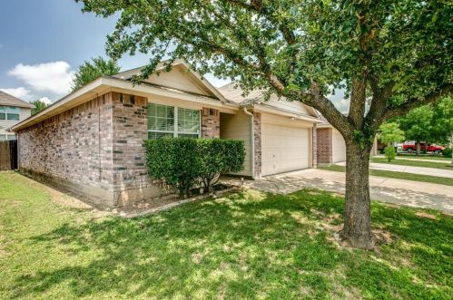 9945 Crystal Valley Way, Dallas TX  75227-5232 exterior