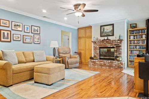 2633 Sovereign Way, Riverside CA  92506-5121 exterior