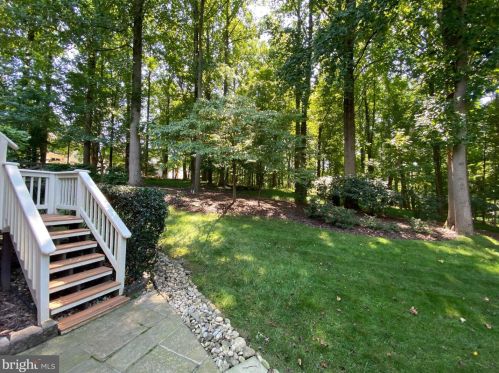 704 Pebble Bch Dr, Silver Spring MD 20904-3576 exterior