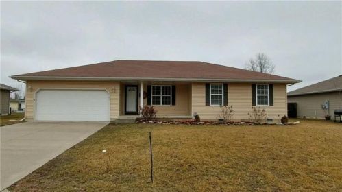 1313 Jessalinn Dr, Lebanon, MO 65536-6951
