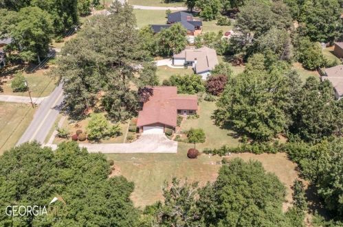 304 Belmont Dr, Warner Robins GA  31088-5546 exterior