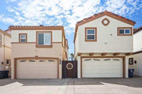 1610 Pacific Coast Hwy, Huntington Beach CA  92648-4434 exterior