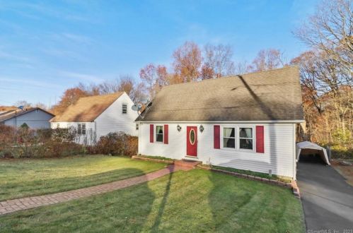 54 Madera Dr, Waterbury, CT 06704-1629