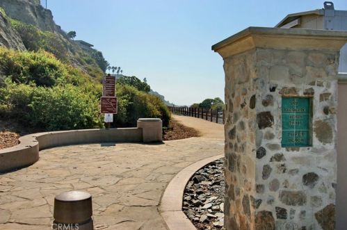 6151 Camino Forestal, San Clemente CA  92673-6403 exterior
