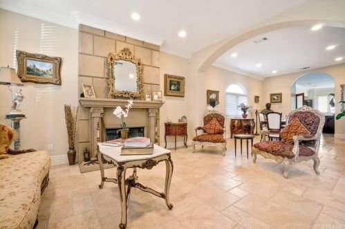 4946 Haskell Ave, Van Nuys, CA 91436-1664