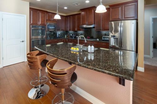 5032 Arlington Way, Folsom, CA 95762-9554