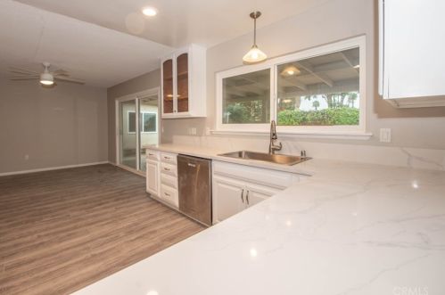 6375 Westview Dr, Riverside CA  92506-5325 exterior