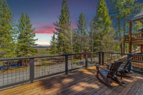 241 Basque Dr, Truckee, CA 96161-3910