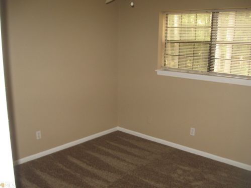 3943 Woodland Cir, Conyers GA  30013-3056 exterior