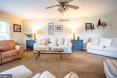 221 Clearview Rd, Hanover PA 17331-1311 exterior