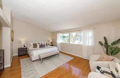 15192 Touraine Way, Irvine CA  92604-3150 exterior