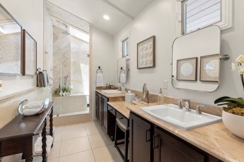 11407 Arroyo Ave, Santa Ana CA  92705-2403 exterior