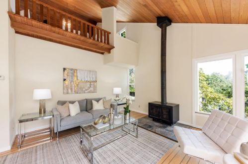 453 Remillard Dr, Burlingame, CA 94010-6737