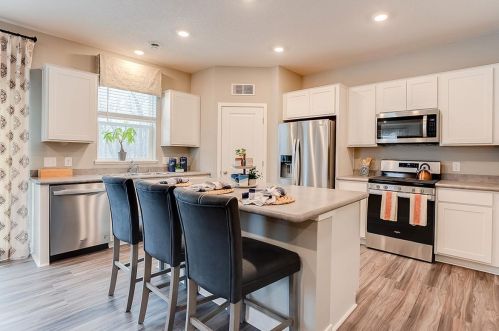9920 Twin Lakes Pkwy, Otsego, MN 55330-7512