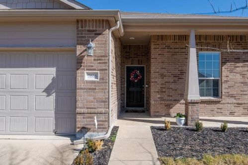 7616 Berrenda Dr, Fort Worth TX  76131-5138 exterior