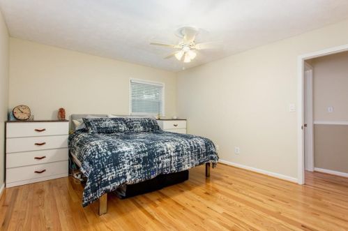 6889 Lockridge Dr, Atlanta GA  30360-1514 exterior