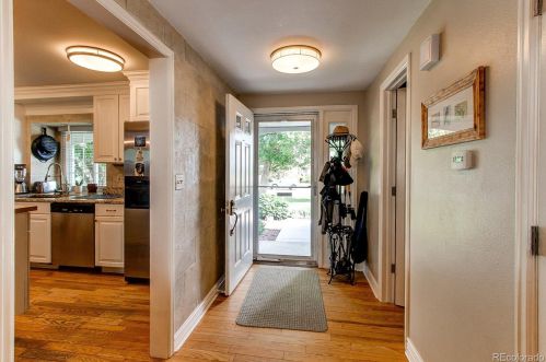 6246 Hinsdale Ave, Englewood, CO 80112-1532