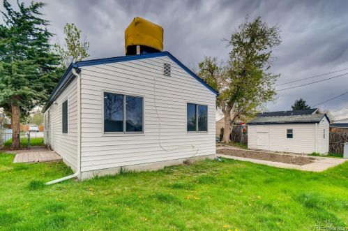 2650 Green Ct, Denver CO  80219-5851 exterior