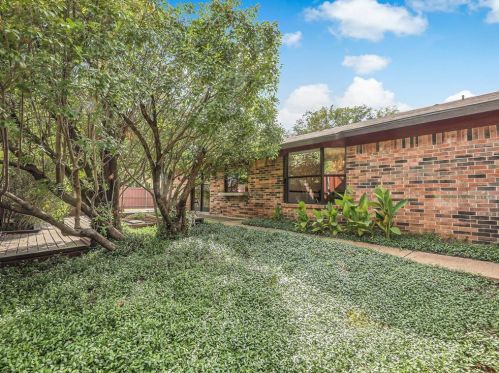 2602 Holy Cross Ln, Garland TX 75044-4673 exterior