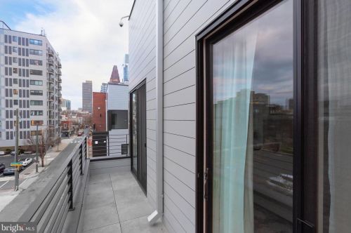 123 23 St, Philadelphia PA 19121-1329 exterior