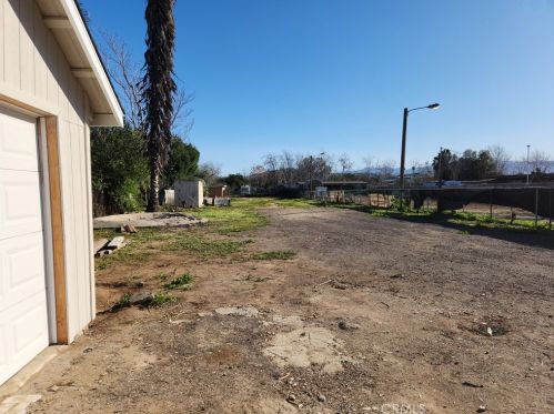 10864 Campbell Ave, Riverside CA  92505-2440 exterior