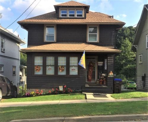 209 11th St, Franklin, PA 16323-1224