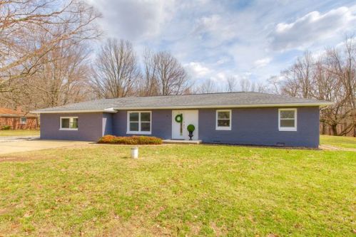 4444 Hilltop St, Terre Haute IN  47802-9010 exterior