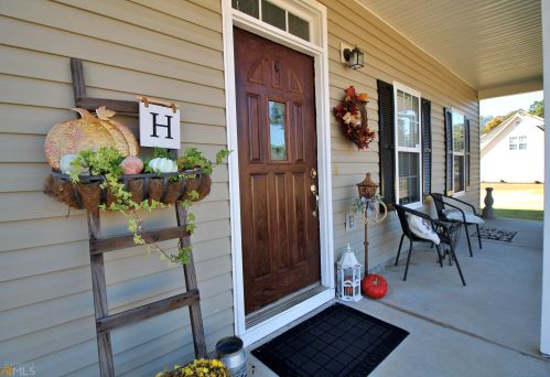 127 Thorne Hedge Way, Hampton, GA 30228-2798
