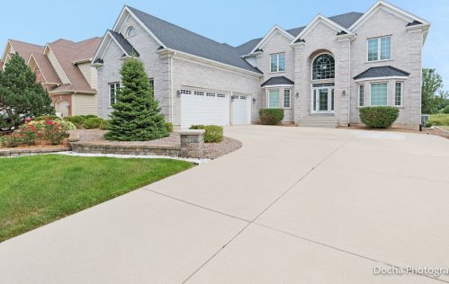 2339 Kane Ln, Batavia, IL 60510-8977