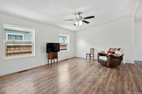 9057 Madeleine St, Denver CO  80260-5187 exterior
