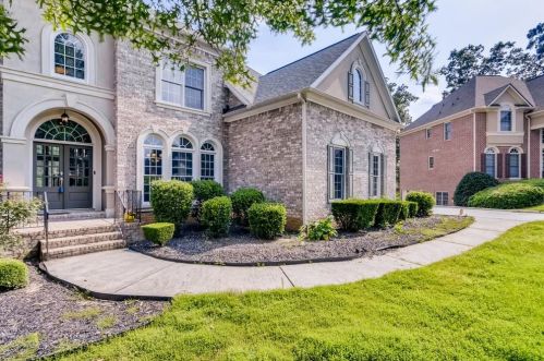 2513 Hughes Ct, Atlanta GA  30331-7894 exterior