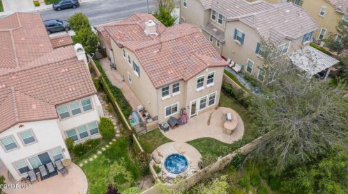 3773 Young Wolf Dr, Simi Valley, CA 93065-0252