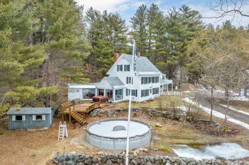 311 Fairgrounds Rd, Bradford, NH 03221-3105