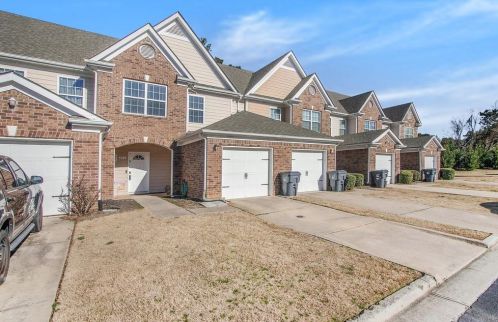 251 Village Dr, Loganville, GA 30052-6942