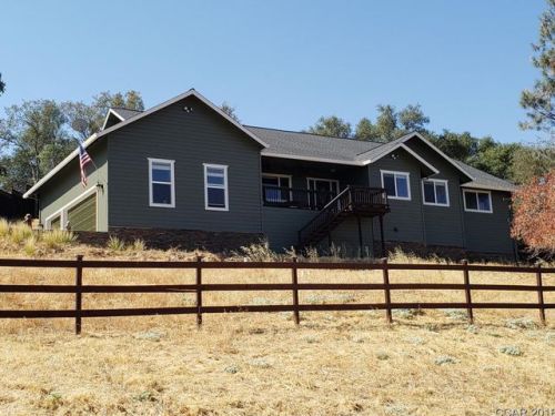 3060 Bow Dr, Copperopolis, CA 95228-9752