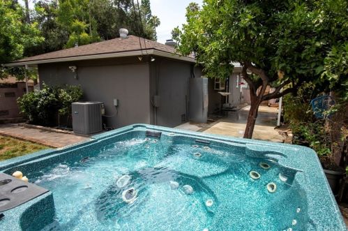 1205 Western Ave, Glendale CA  91201-1426 exterior